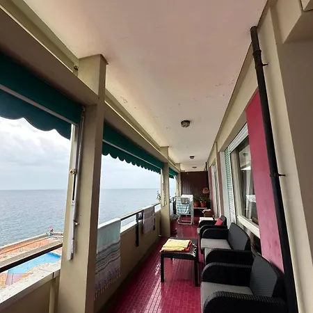 La Tua Finestra Sul Mare *